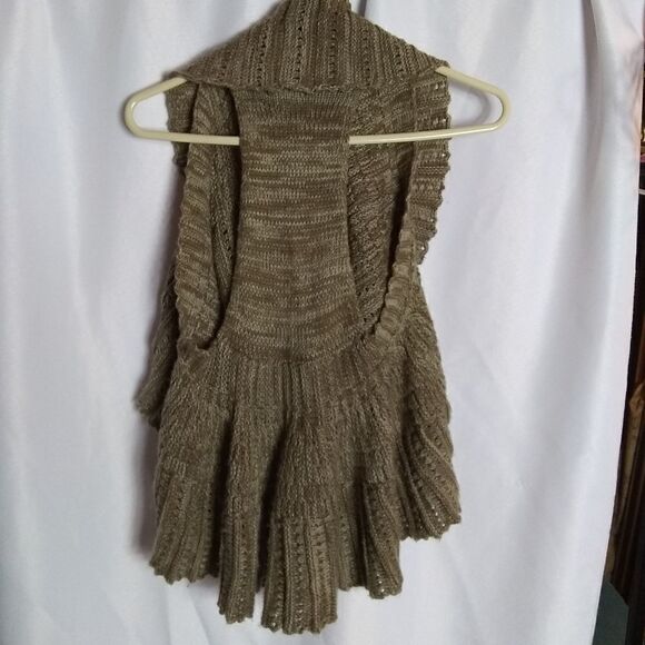 Mudd sweater vest - Picture 2 of 5